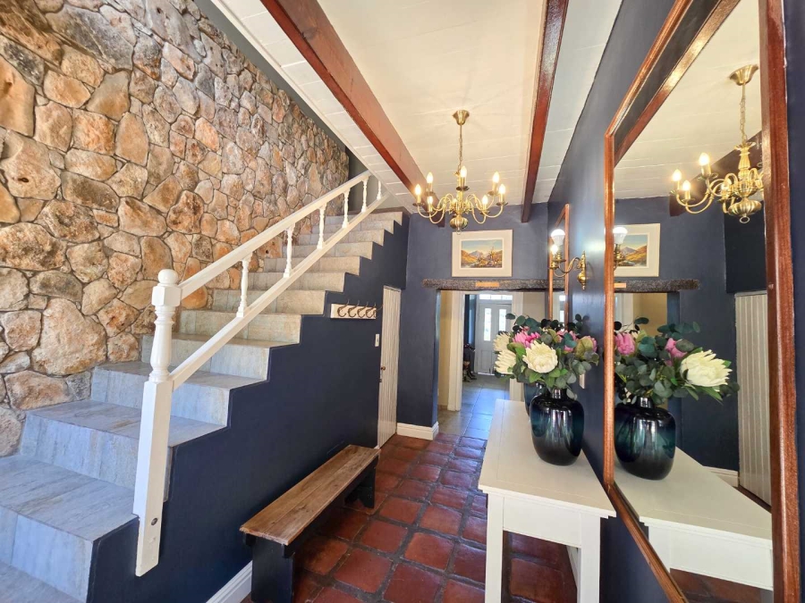 8 Bedroom Property for Sale in Stilbaai Oos Western Cape